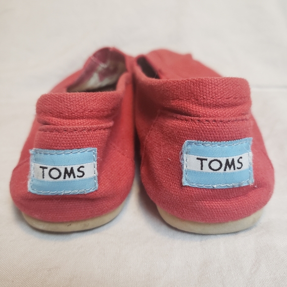 TOMS Classic Red Alpargata Women's Shoes - Picture 4 of 6